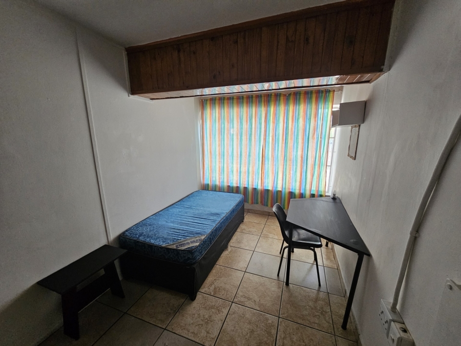 10 Bedroom Property for Sale in Brandwag Free State